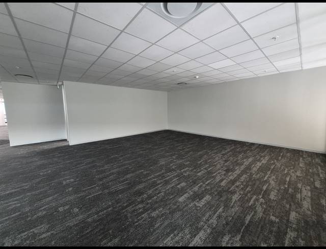 366M² OFFICE TO LET IN SANDTON CENTRAL